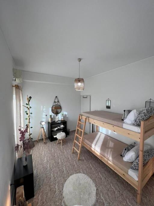Beach Apartment Edem First Floor Perivolos  Bagian luar foto