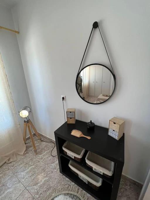 Beach Apartment Edem First Floor Perivolos  Bagian luar foto
